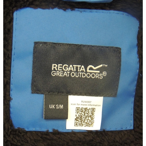 143 - Regatta Hydrafort robe - new with tags - size S/M