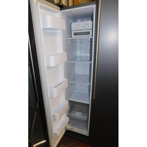 181 - Samsung double fronted fridge freezer in working order