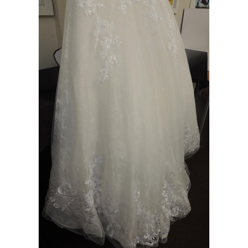 330 - Ronald Joyce - size 18 wedding gown