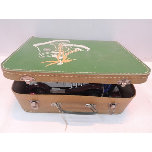 446 - Small vintage suitcase filled with diecast vehicles