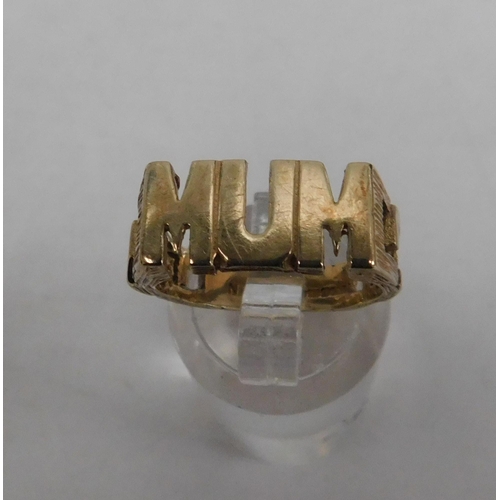 381 - 9ct Gold 'Mum' ring - size N 1/1, weight 3.36g