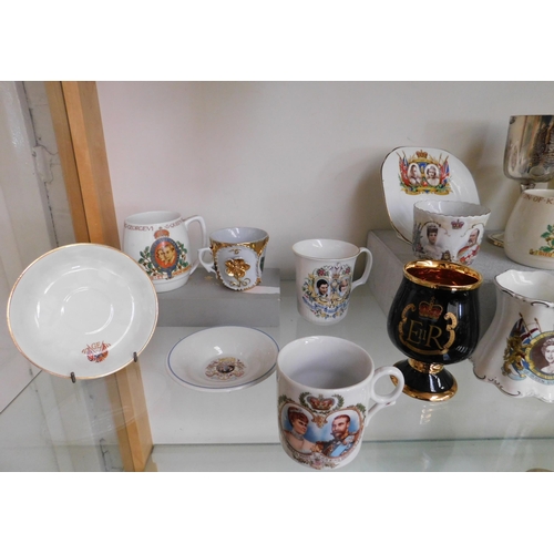 473 - Collection of vintage and antique Royal Commemorative items