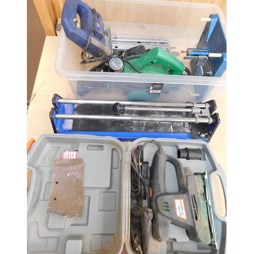 10 - Box of tools - incl. tile cutter, jigsaw, planer etc. - all W/O