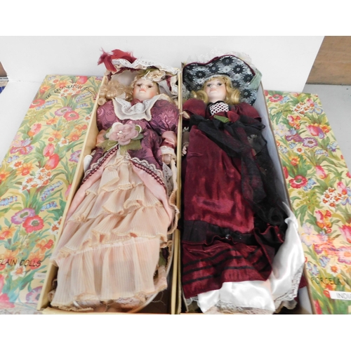 151 - Two boxed porcelain dolls - The Knightsbridge collection