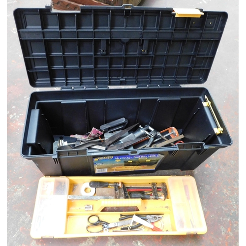 40 - Large plastic toolbox and selection of tools