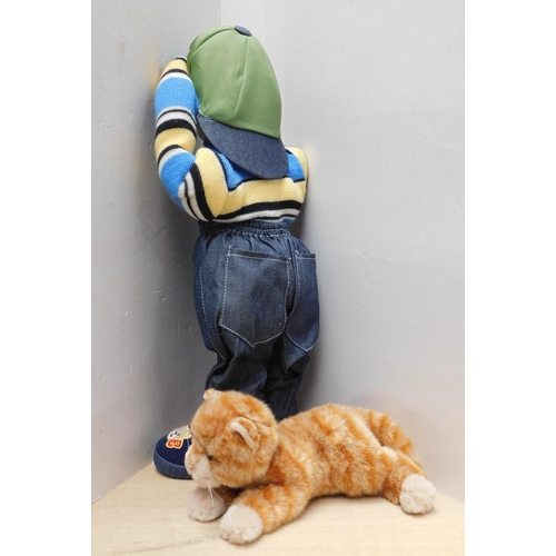 112 - Hiding (mannequin style) soft child and cat - approx. 18