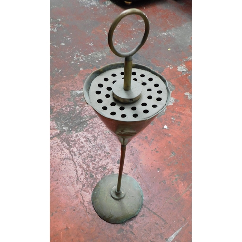 92 - Brass ashtray - approx. 28