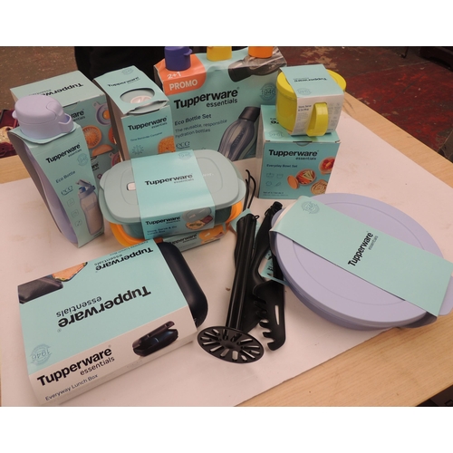 Box of Tupperware - incl. eco bottles, prepmasters, store, serve and go ...