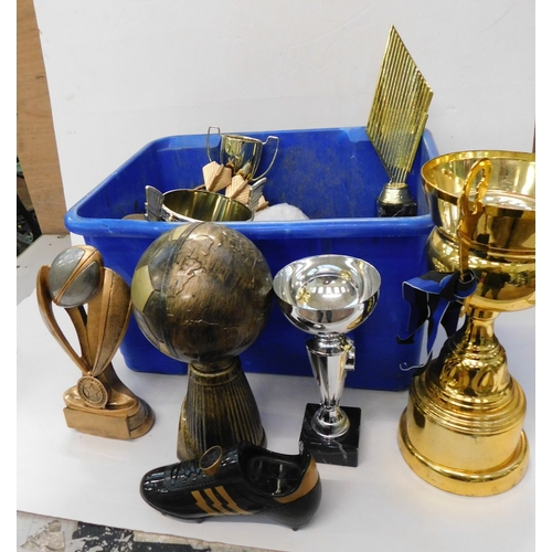 206 - Joblot of new/unused trophies