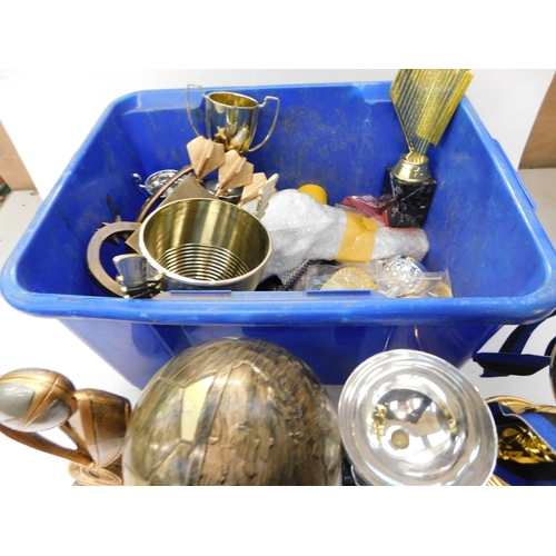 206 - Joblot of new/unused trophies