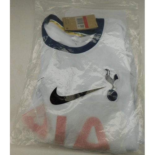 Lot 17        