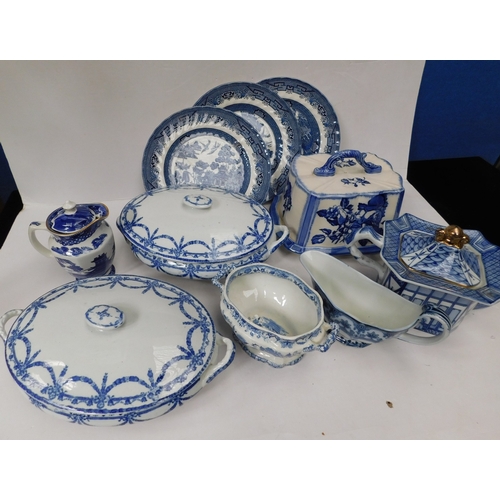 308 - Mixed blue and white ceramics - incl. antique