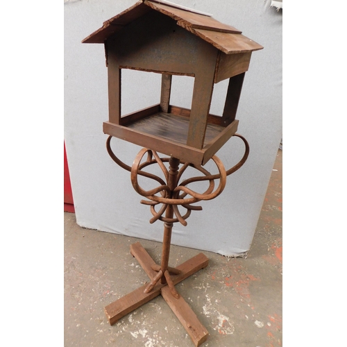 Lot 36        