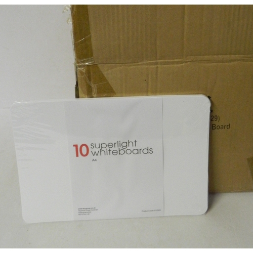 686 - Box of 36x 10 Super light white boards A4