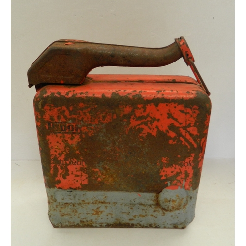 Lot 32        