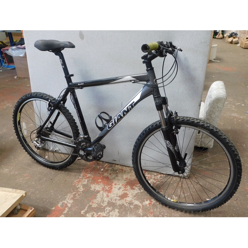 Lot 25        