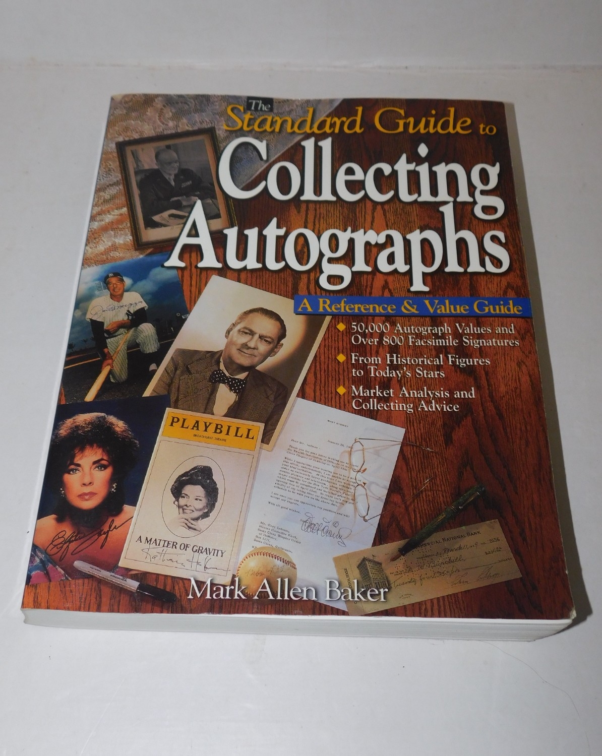 Standard Guide to collecting autographs book