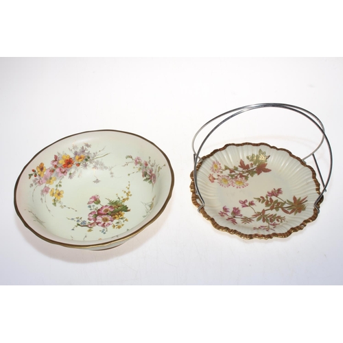 49 - Royal Worcester tableware including cakestand, gilt tea service and Blush Ivory Bennett bowl (10).