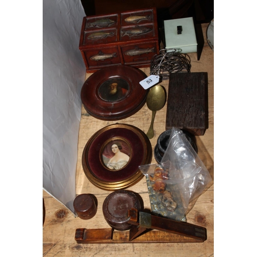 53 - Over twelve items of collectables including miniatures, travel inkwell and treen measure.