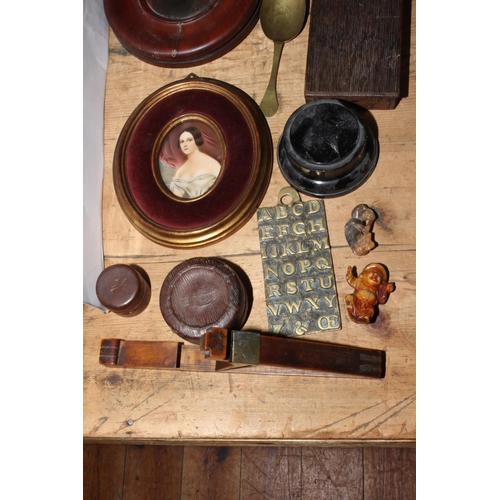 53 - Over twelve items of collectables including miniatures, travel inkwell and treen measure.