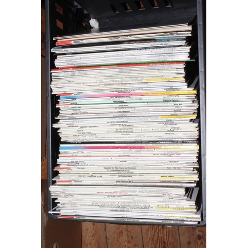 70 - Massive ad good collection of LP records, mostly classical, opera and other genre, also albums by Th... 