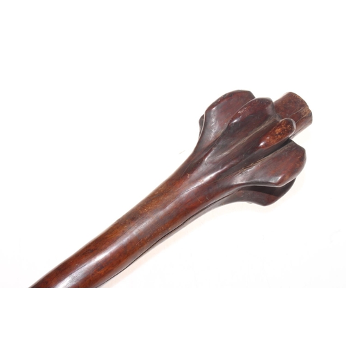 167 - Large and heavy Chiefly Fijian Waka/Vunikau club, the handle with tavatava carving, the seven circul... 