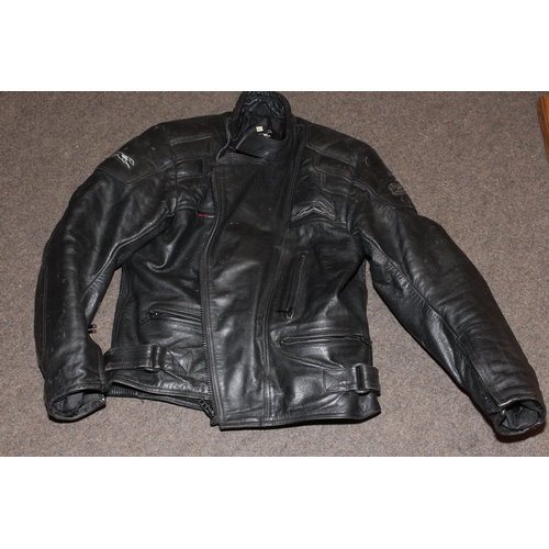 100 - Hunter Class motorcycle jacket, size 44, vintage style helmet and two others.