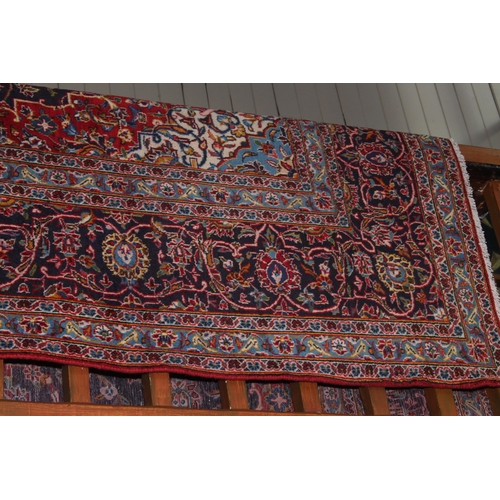 341 - Fine hand knotted Persian Kashan carpet 3.87 by 2.68.