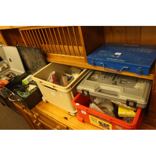 346 - Collection of power and hand tools, accessories and Workmate.