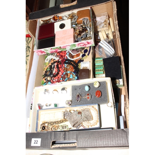 22 - Large collection of costume jewellery.