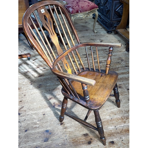 466 - 19th Century Windsor pierced splat back elbow chair.