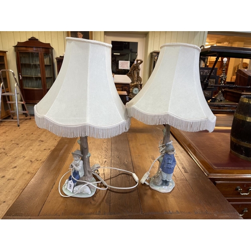 144 - Two Nao table lamps.