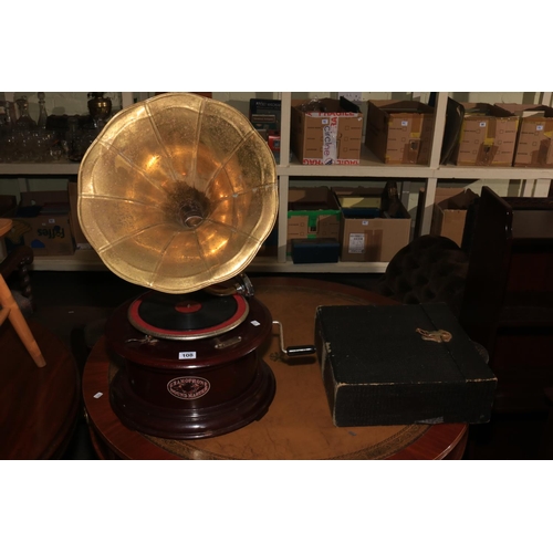 108 - Soundmaster Gramophone with horn and records.