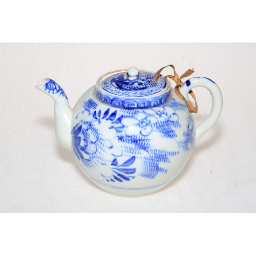 176 - Chinese blue and white teapot.