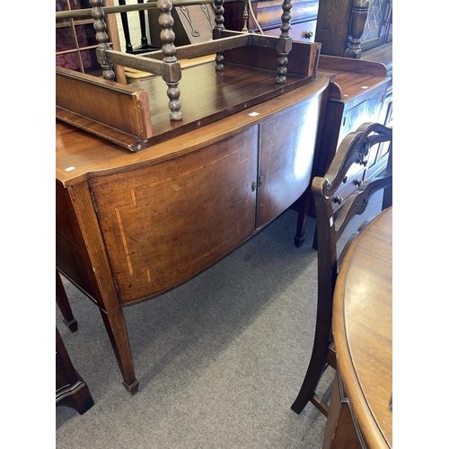 340 - Edwardian oval mahogany extending dining table, leaf and winder, four ladder back dining chairs, two... 