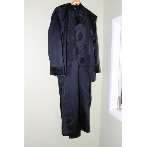 104 - Oriental embroidered tunic and gown, made by Xin Xua Chang.