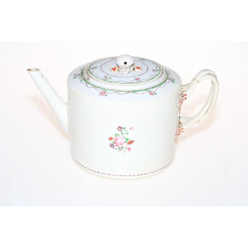 137 - Large 18th Century Chinese teapot decorated with floral design.