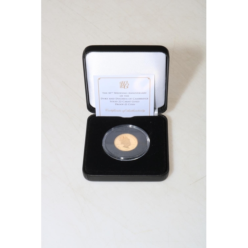 3 - Jubilee Mint - The 10th Wedding Anniversary of the Duke and Duchess of Cambridge Solid 22 carat gold... 