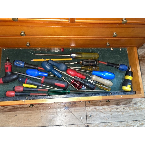 332 - Clarke nine drawer tool chest containing a collection of tools including chisels, planes, etc (tool ... 