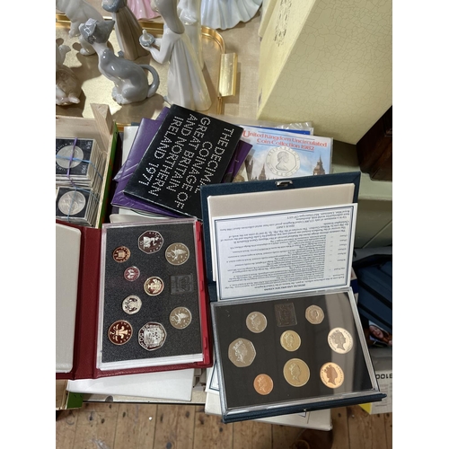 137 - Collection of coinage inc pre 1947 silver (George III and George IV crowns), 1980s uncirculated coin... 