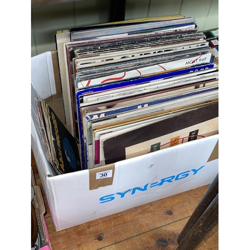 30 - Box of LP's and 45rpm records including Status Quo, Queen, U2 LP's and Style Council, Simple Minds s... 