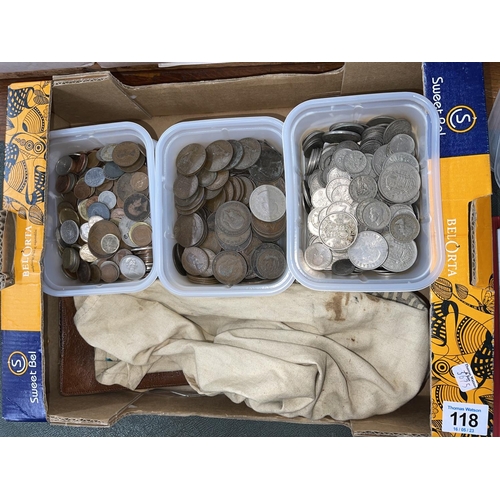 118 - Collection of Worldwide coins and bank notes.