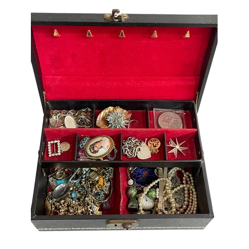 207 - Jewellery box and contents.