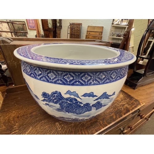 96 - Brass inlaid rosewood jewellery box, blue and white Chinese fish bowl and circular table top display... 