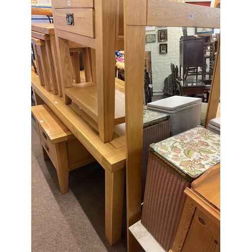 Lot 385       
