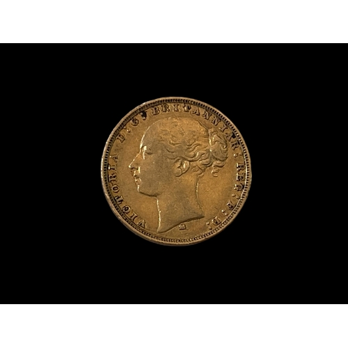 172 - Victoria gold sovereign, 1879.