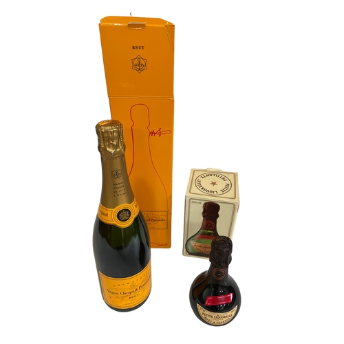 182 - Boxed Veuve Cliquot Ponsardin champagne and Moet Petite Liquorelle (2).