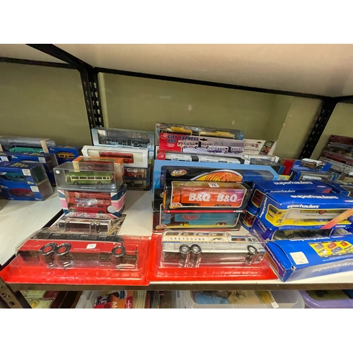 75 - Over 40 boxed mostly 1:76 Diecast Omnibuses by Corgi, Dickie, Husky and others.