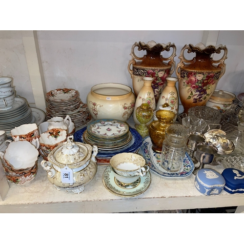 81 - Collection of decorative porcelain, part tea wares, glass, etc.