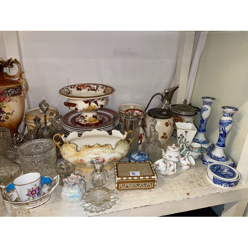 81 - Collection of decorative porcelain, part tea wares, glass, etc.